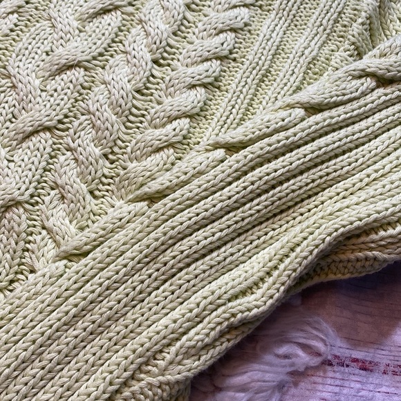 NWT Line the Label Leah V Neck Cable Knit Sweater in Citron sz M - Picture 7 of 11